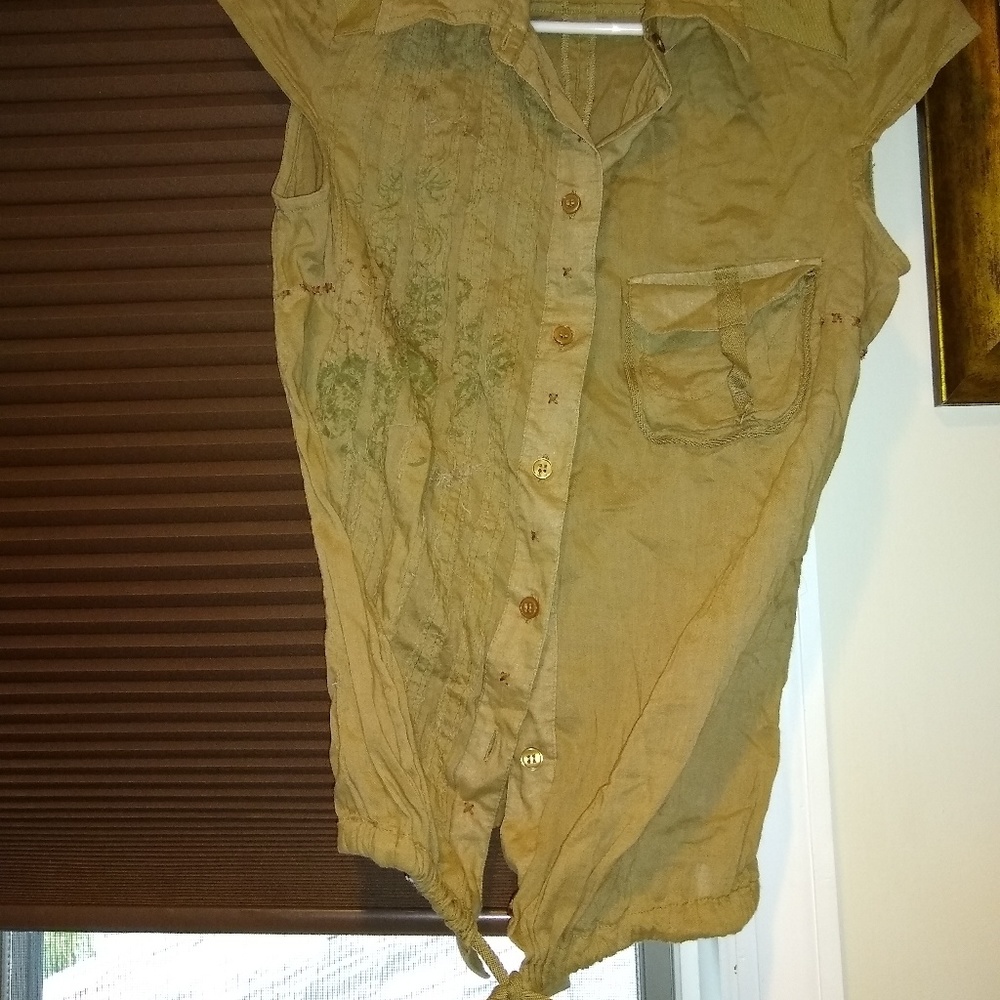 Top. Army Green with Design. Tie bottom